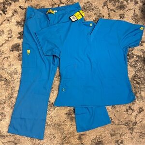 WonderWink Blue Scrub Set